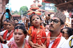 जीवित देवी कुमारी आर्यतारा शाक्यकाे कुमारीघर प्रवेश